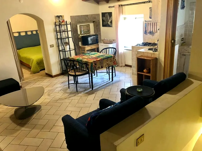 Cucina e soggiorno dell'appartamento Deluxe a Viterbo