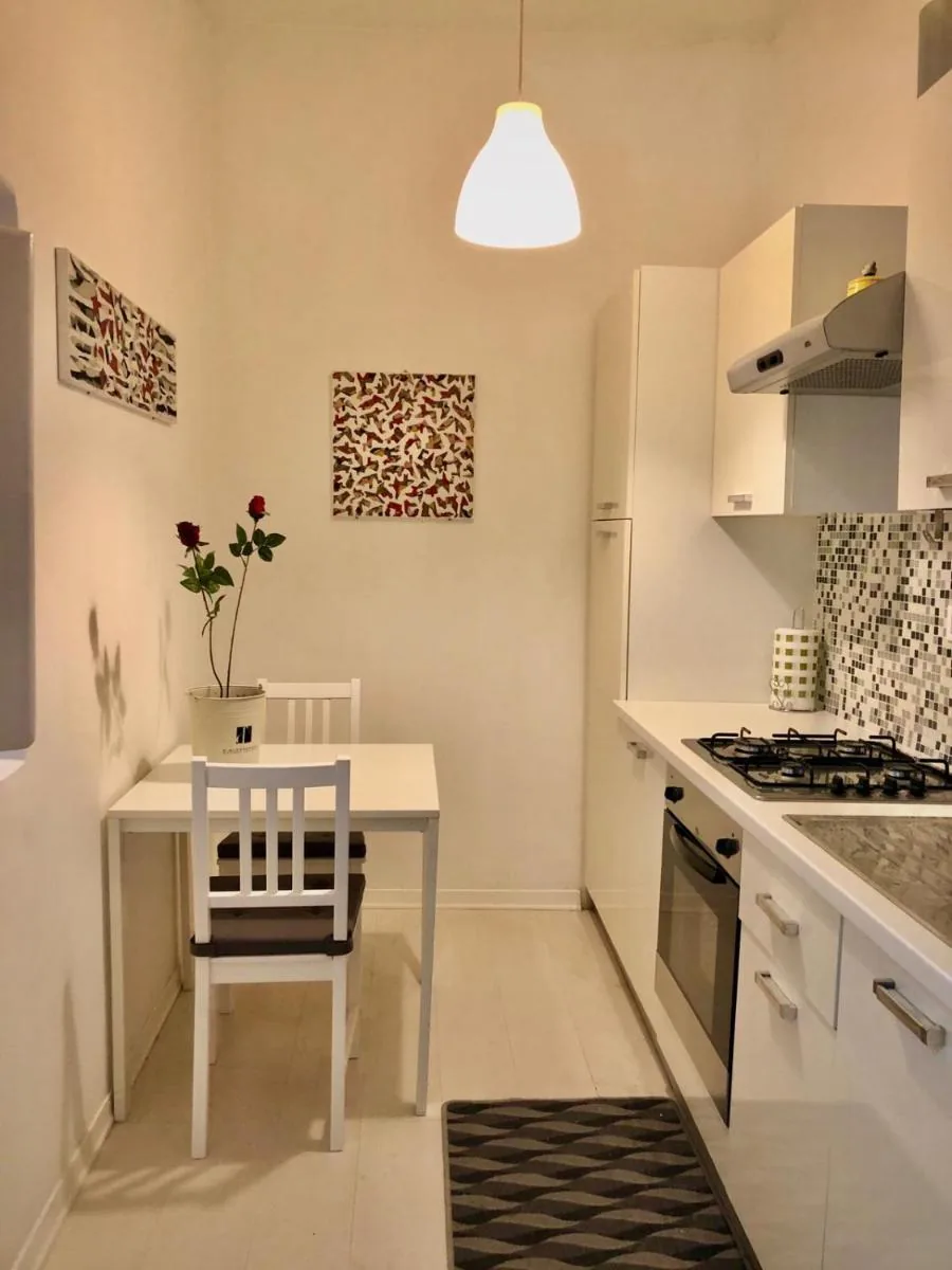 Cucina attrezzata di VITERBO ART APARTMENT nel centro storico di Viterbo